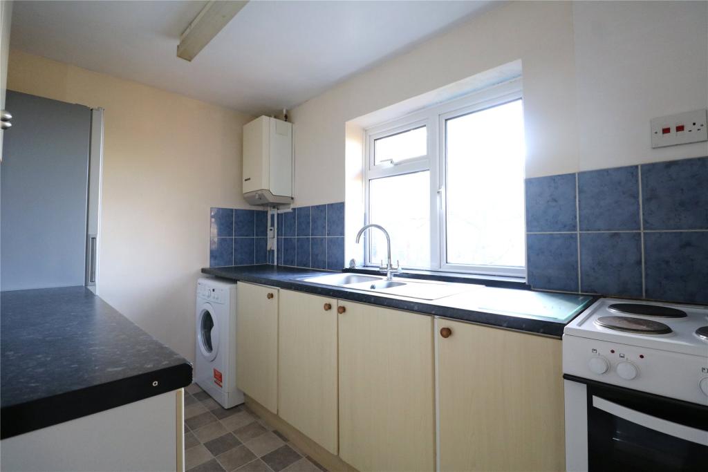 1 bedroom maisonette in Crowthorne RG45 7HH