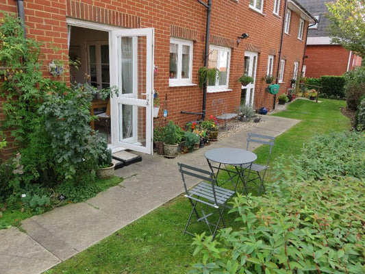 Warner Court, Sandhurst Retirement Home GU47 0PH