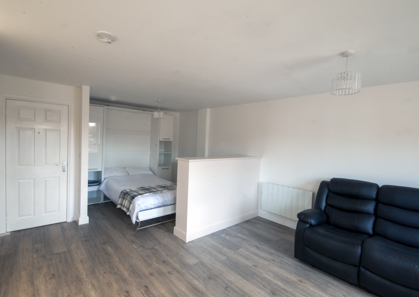 Guildgate House, High Street, Crowthorne RG45 7FE - 1 Bed Studio Flat