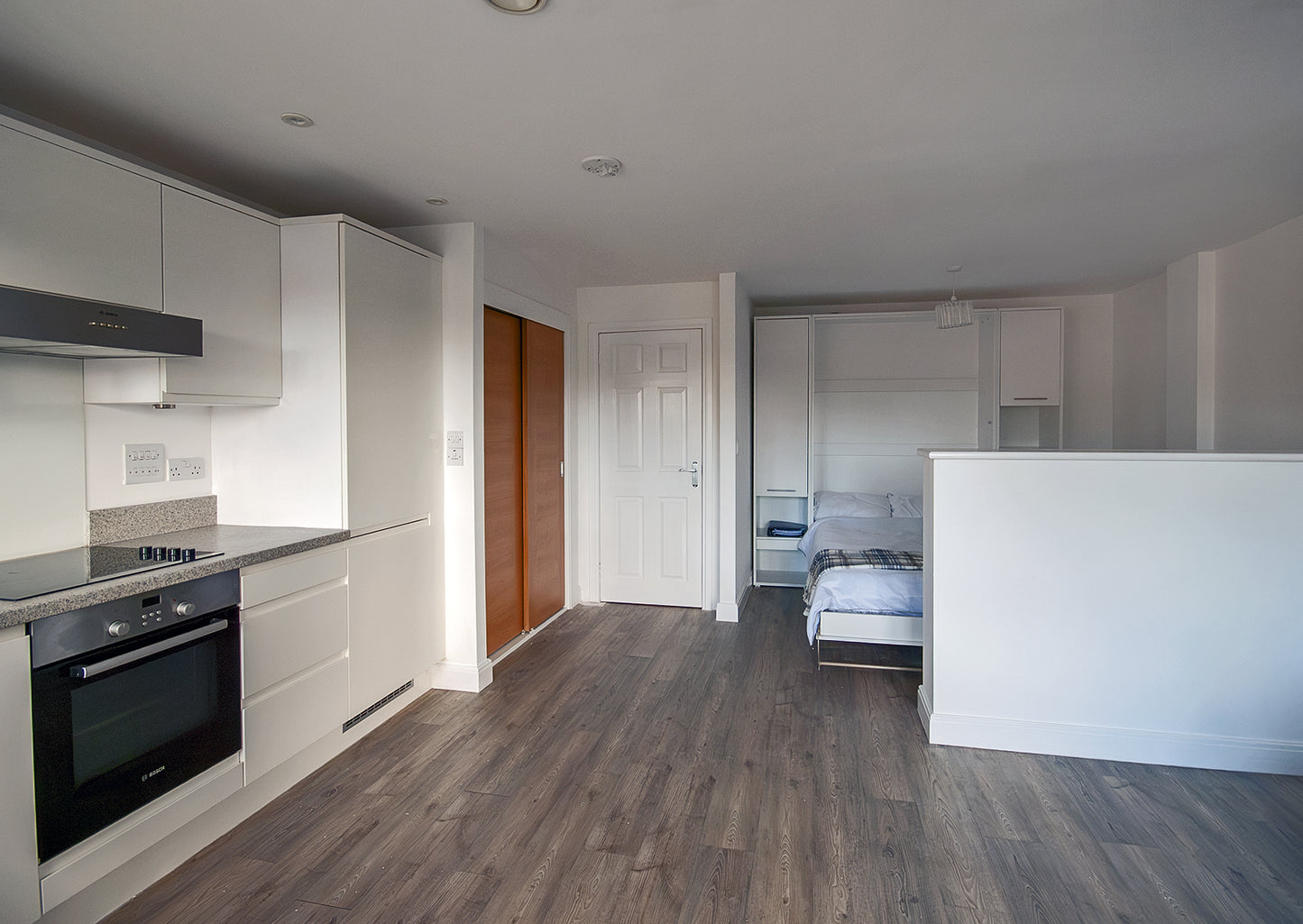 Guildgate House, High Street, Crowthorne RG45 7FE - 1 Bed Studio Flat